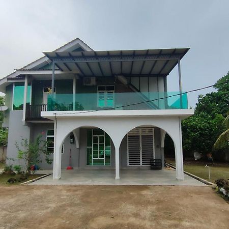 Kak Nor Villa Kuala Terengganu Exterior photo